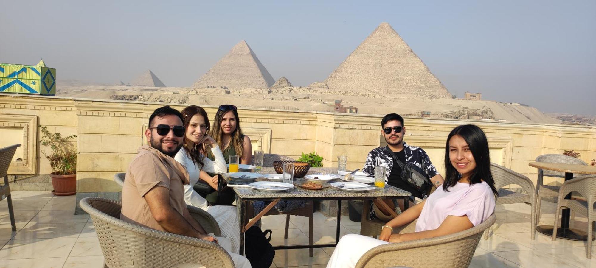 Pyramids Kingdom - Guest House Kafret el-Gabal Exteriér fotografie